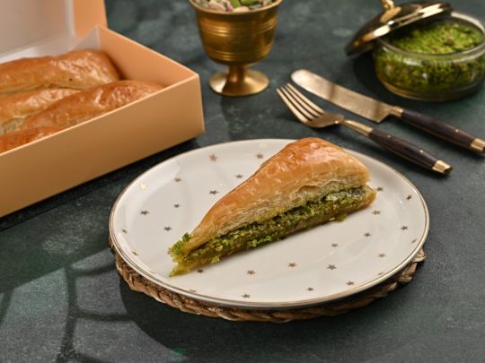 Fıstıklı Havuç Dilimi Baklava